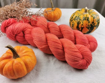 CRAZY PUMPKIN - Hand dyed yarn - Merino/nylon Blend - 2ply Sock Weight - High Twist - 100g/425m - Gift for knitter or crocheter