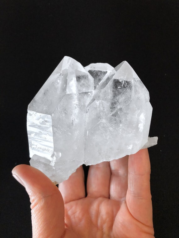 Brazilian Quartz Clusters Super Extra Clusters Water Clear Quartz Clusters |Small Quartz clusters High Grade Quartz Clusters