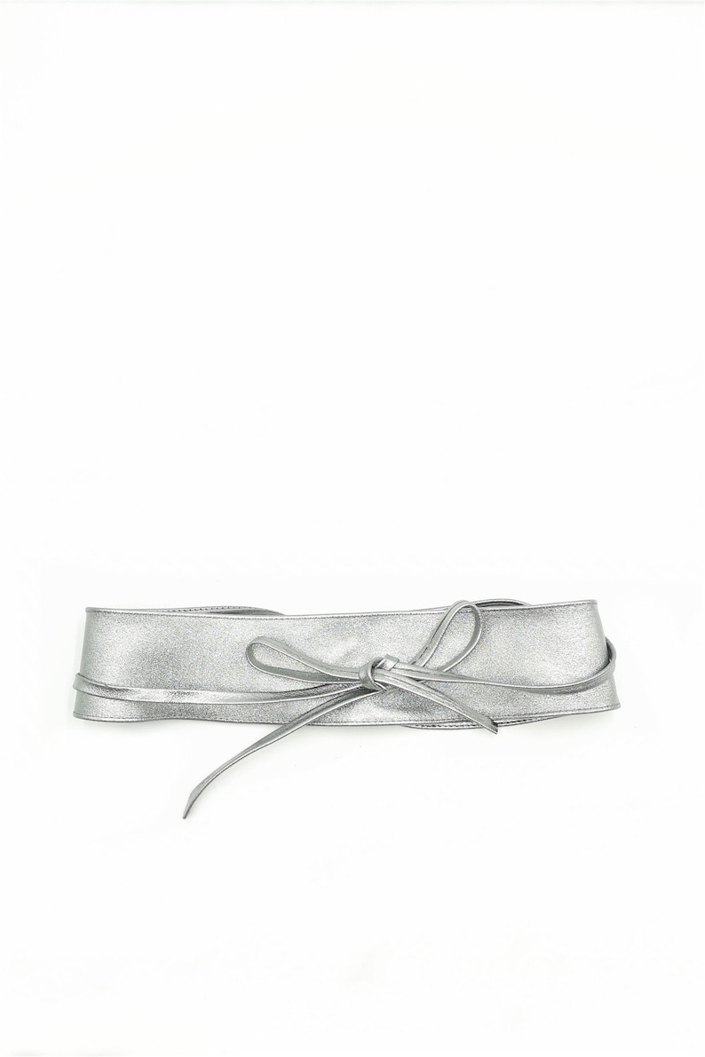 Ceinture Obi Large Femme à Nœud - Simili Cuir Argenté - Longueur 220 Cm, Largeur 7,5 Cm