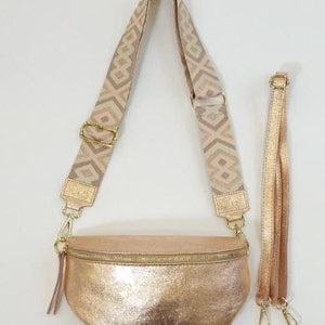 Sac banane femme cuir a bandouliere, sac banane cuir irisé , cuir doré sac banane, sac banane chic image 2