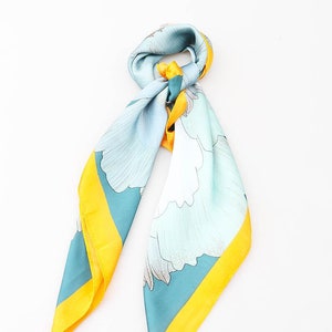 carre de soie , foulard en soie femme carré, foulard moderne, floral, printemps été, foulard pour travailler,foulard pour cheveux ,cadeaux image 3