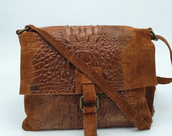 sac en daim  cuir veritable ,effet crocodile  marron