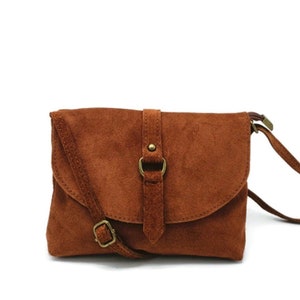 sac en daim  cuir veritable ,