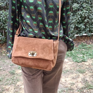 Umhängetasche aus Wildleder, Boho-Umhängetasche