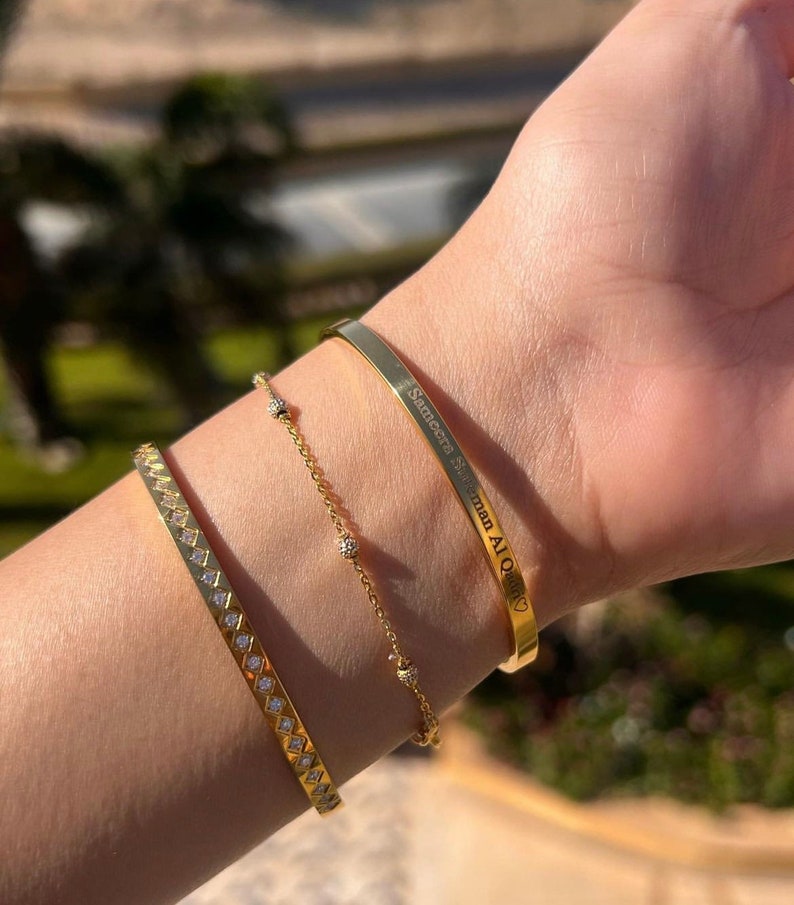 18k gepersonaliseerde manchetarmband, citeer gegraveerde armband, bruidsmeisjes cadeau, manchetarmband, gouden manchetarmband, zilveren armband, gouden armband afbeelding 2