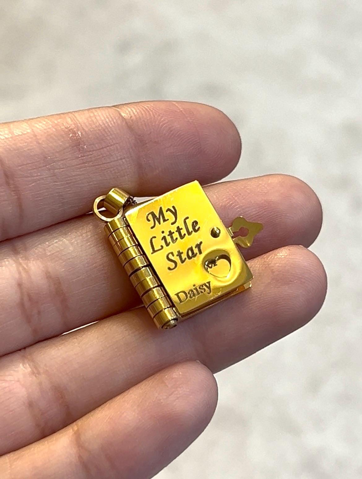 Collier Livre My Incredible Daughter - Mini Pendentif Livre Inspirant, Cadeau De Maman Ou Papa, Pour Bijoux Message D'amour De Ma Fille - Canada