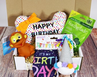 Coffret cadeau d'anniversaire pour chien | Friandises pour chiens | Jouets pour chiens | Boîte cadeau d'anniversaire pour chien | Peluche d'anniversaire | Bandana pour chapeau d'anniversaire