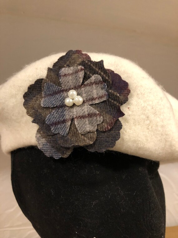 Winter White Beret With Tweed and 