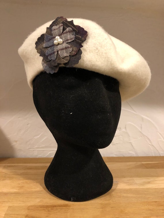Winter White Beret With Tweed and 