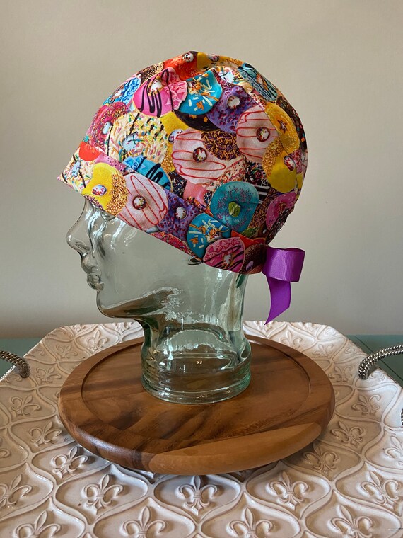 Donuts Print Pixie Scrub Cap: Women display picture 3