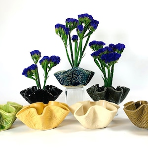 Ikebana Vase....small vase with pin frog...