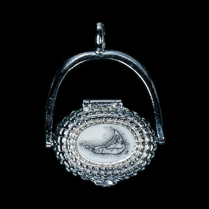 Nantucket Basket Pendant w/18&quot; Chain and Etched Nantucket Island Map Top Sterling Silver Plated