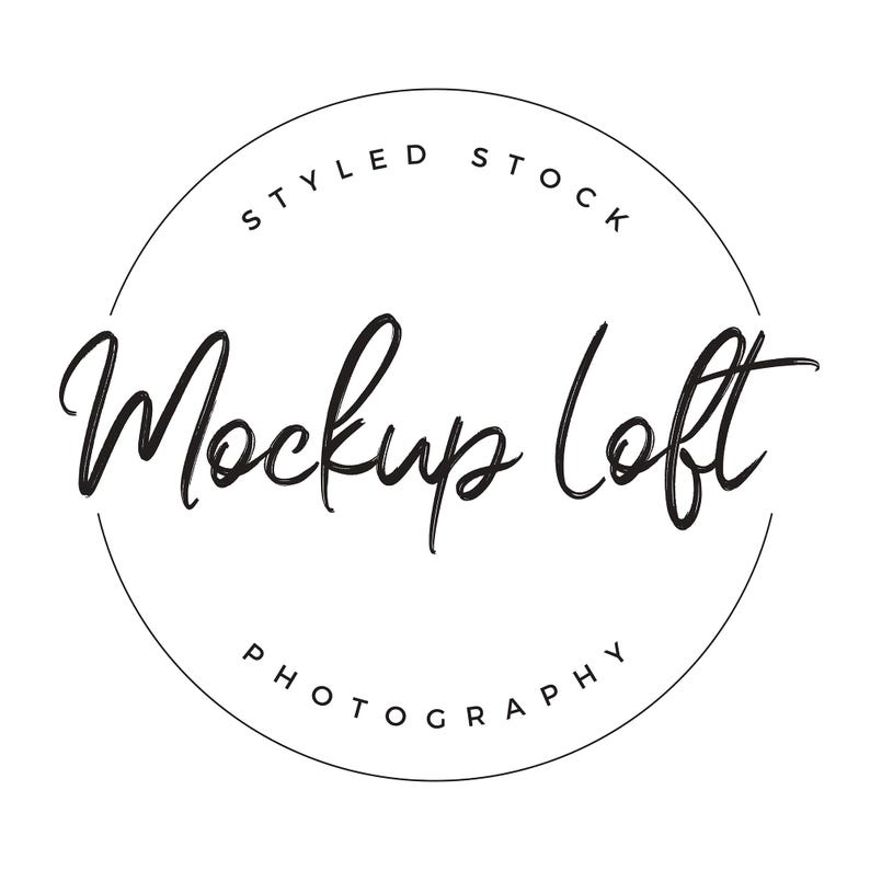 Mockup wit T-shirt | Flatlay-model gevouwen T-shirt | Mockup uniseks T-shirt | C1717 witte mock-up | Artikelnummer T0558: afbeelding 2