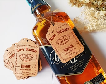 Étiquette de whisky personnalisée - Étiquette de whisky noire - Cadeau de whisky d'anniversaire - Cadeau de Père Noël - Whisky pour garçons d'honneur - bouteille d'étiquette personnalisée