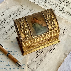 Florentine Box: Italian Gold Trunk with Mother & Child Image