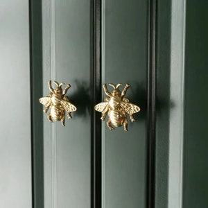 Brass Snail cabinet knob, animal drawer knob, brass knob, Bumble Bee drawer knob pull, doorknob, Knobs Drawer Pulls Handle Cabinet Hardware 2pcs: brass bee