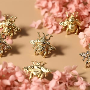 Brass Bee Drawer Dresser Knobs, Cabinet Pulls handle, Animal drawer knob, Drawer Pulls Handle, Wardrobe Cabinet Pull Handle Knobs