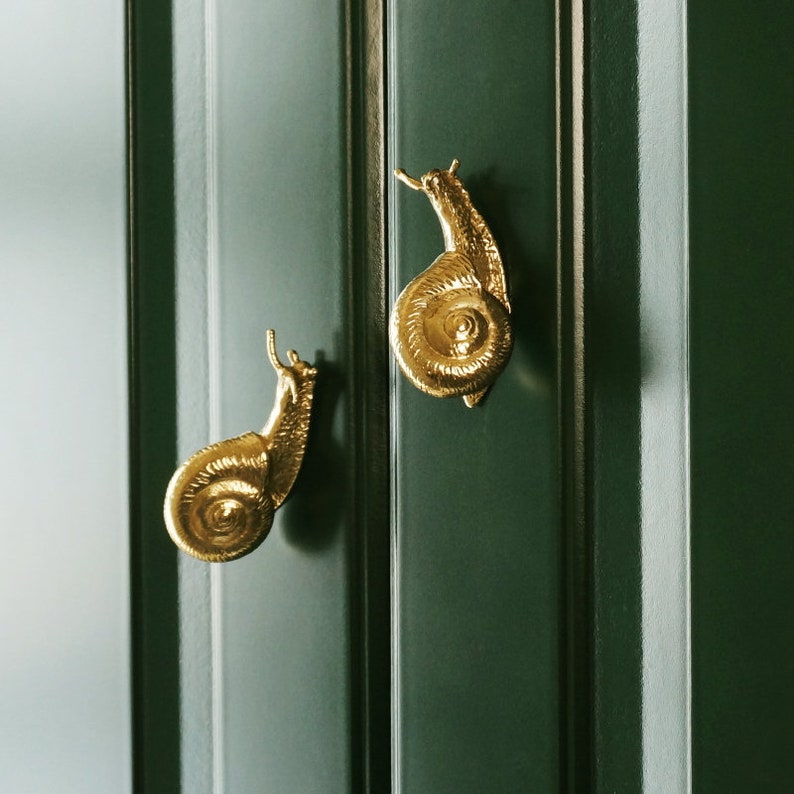 Bouton d'armoire escargot en laiton, bouton de tiroir animal, bouton en laiton, poignée de bouton de tiroir bourdon, poignée de porte, boutons de tiroir poignées quincaillerie d'armoire image 2