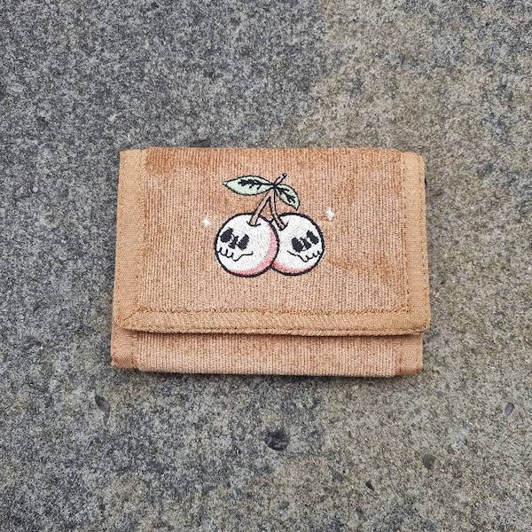 Fantastic corduroy embroidered ‘Cherry’ wallet made in Perú