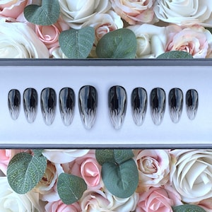 Press on Nails Black Vampire Gothic Ombré | Stick on Nails | Halloween Nails | Fake Nails | False Nails | Smoke Nails | Witch Nails | Nails