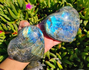 Labradorite Heart Crystal, Polished Stone Carving, Energy Cleansing