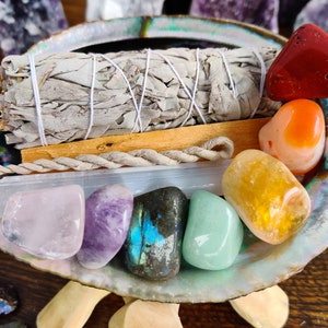 White Sage Smudge Kit, Blue Sage, Cedar, Lavender, Palo Santo, Abalone Shell, Amethyst, for Cleansing, Energy Clearing, Spiritual Cleansing