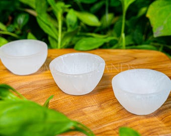 Ciotola di ricarica in selenite, ciotola per offerte media da 3 pollici - scegli quanti pezzi (ciotola per la pulizia in cristallo di selenite, ciotola di ricarica e purificazione intagliata)
