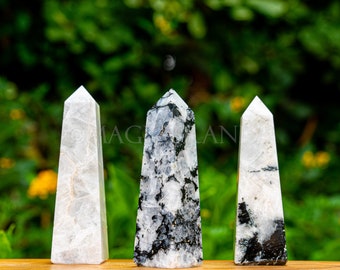 Torre de cristal de piedra lunar arcoíris / Sanación de chakras, meditación, decoración del hogar