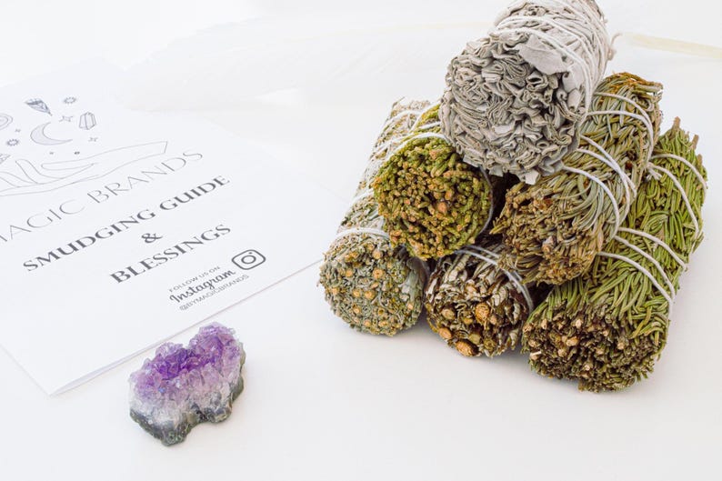 Kit di smudge di salvia, ametista, palo santo, erbe curative immagine 7