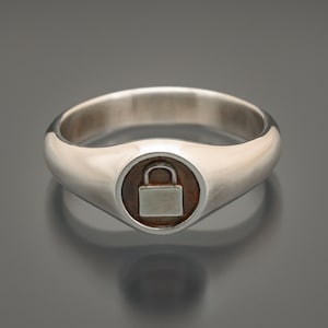 Locksport ring - signet ring with padlock in sterling silver