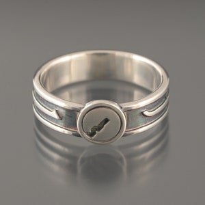Locksport ring with Keyway and Picks - Light Weight Version