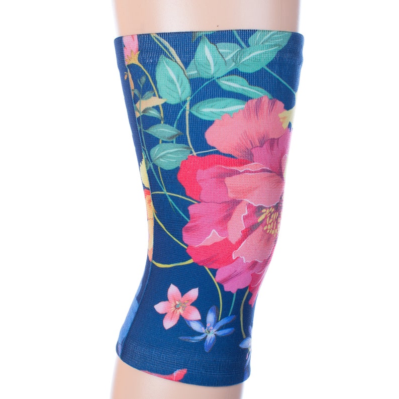 sizes Fast US Shipping Navy Floral Paradise S-XL Regular 1X-3X and Queen Women/'s Knee Support