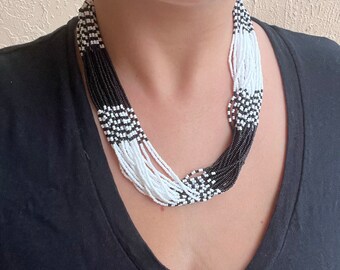 Zama Necklace-Black and White