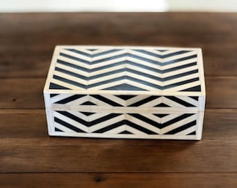 Luxury Monochrome Cow Horn Box
