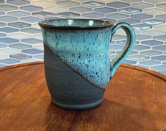 Handmade pottery mug / tea cup / green / black / ceramic