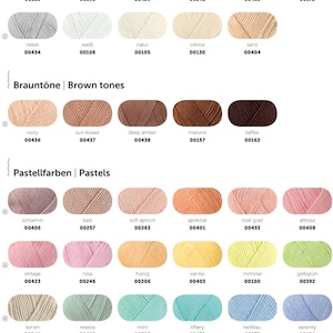 Puede incluir: Una carta de colores de muestras de hilo con n&uacute;meros y nombres correspondientes en alem&aacute;n e ingl&eacute;s. La carta est&aacute; dividida en tres secciones: Colores neutros, Tonos marrones y Colores pastel. Cada secci&oacute;n presenta una fila de 6 muestras de hilo.
