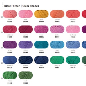Puede incluir: Una carta de colores de muestras de hilo con n&uacute;meros y nombres correspondientes en alem&aacute;n e ingl&eacute;s. Los colores del hilo incluyen rosa, dorado, rojo, morado, azul, verde y marr&oacute;n.