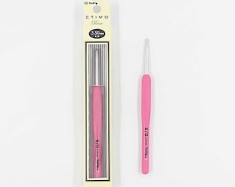 Tulip Etimo Rose Crochet Hook: Ergonomic Soft Grip, Pink Cushion