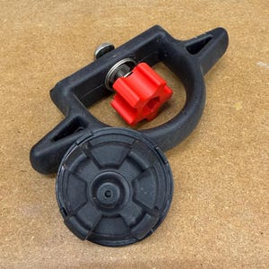 Ersatzknopf für Ladeflächen-Befestigungsklammern – Toyota Tacoma