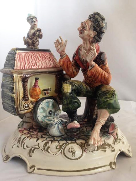 イタリア製カポディモンテ 陶人形 カメラを持った少年 Capodimonte