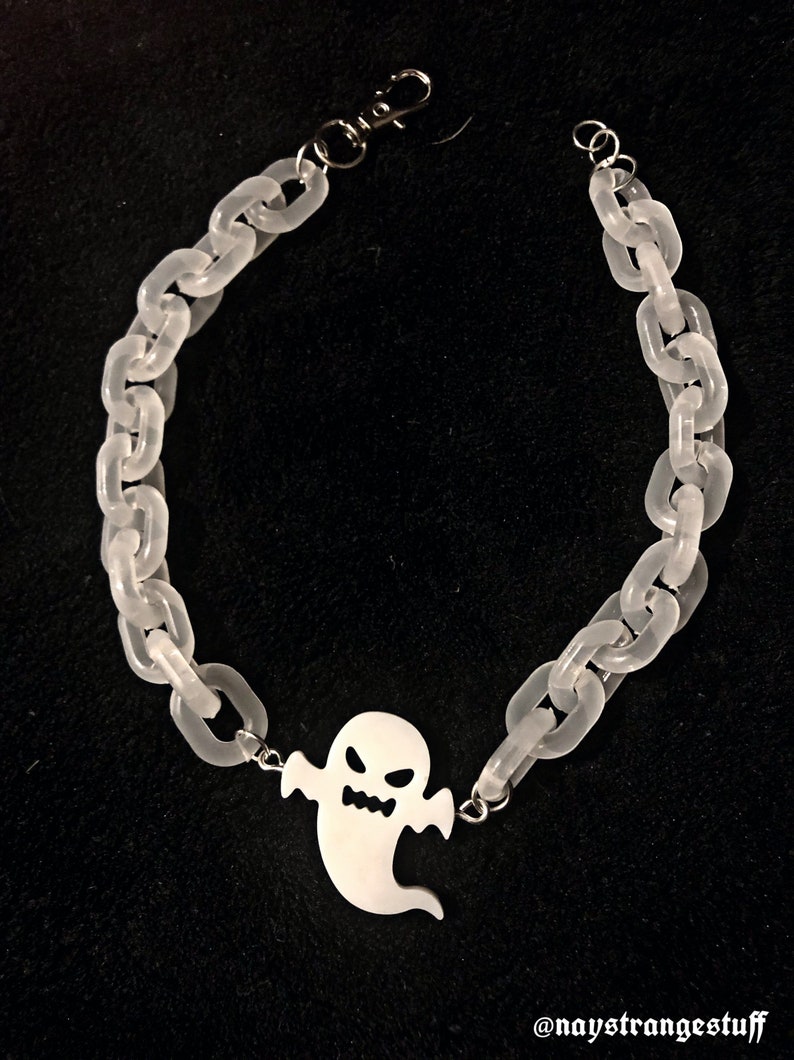 Ghost chain choker