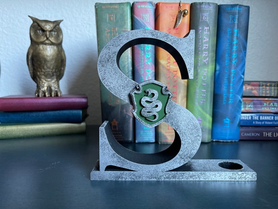 Magic Wand Stand Holder Owl on Books Wizard Wand Display 