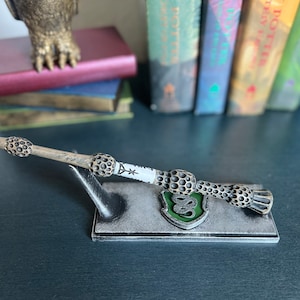 Wizard Wand Stand Holder - Single magic wand display
