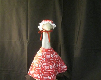 University of Oklahoma Sooners Goose Dress/Goose Clothes/Concrete Goose/Lawn Goose/Lawn Geese/Outdoor Garden/Large Lawn Goose/College/School