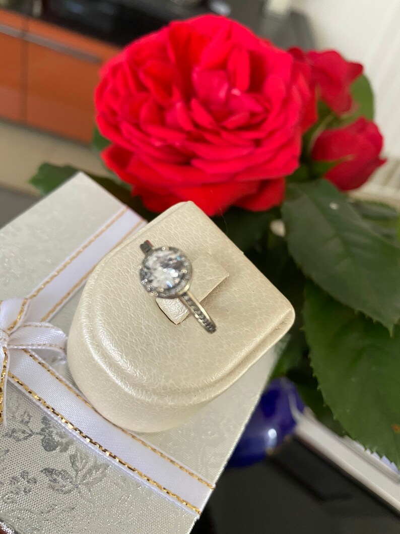 zirconium oxide Massive silver ring