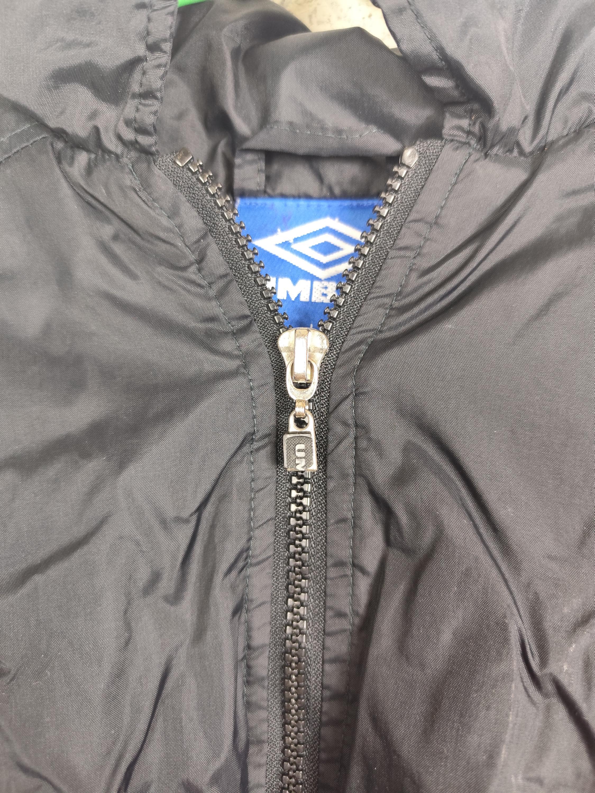 Vintage 1990s Manchester United Umbro Light Jacket Youth L / Adult