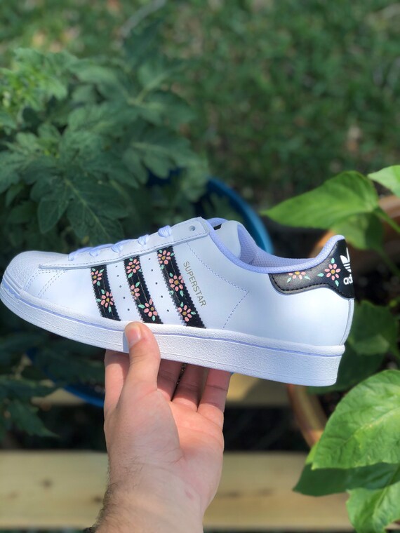 adidas superstar authentic