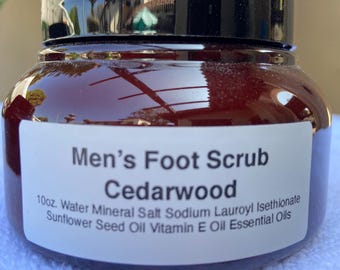 Peeling do stóp dla mężczyzn z drewnem cedrowym