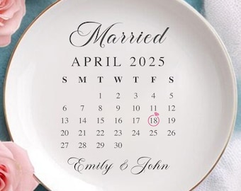 Personalized Wedding Date Keepsake Dish, Custom Calendar Plate With Names, Anniversary Gift Tray, Heart Or Round Decorative Dish For Couples