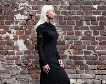 black fitted jersey dress